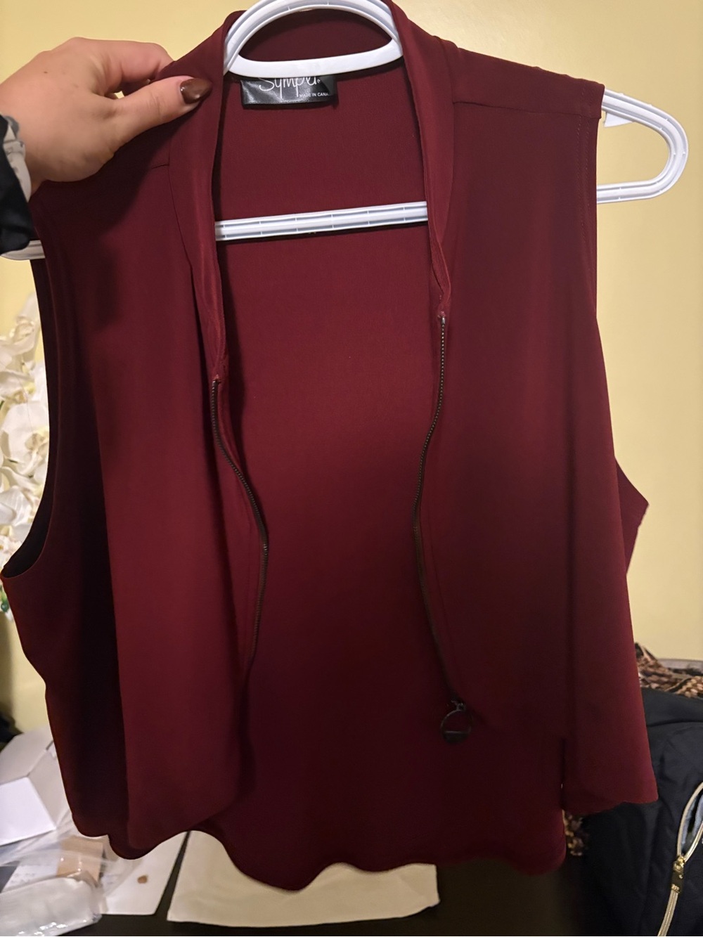 Sympli Sleeveless Zip-Front Tunic in Burgundy